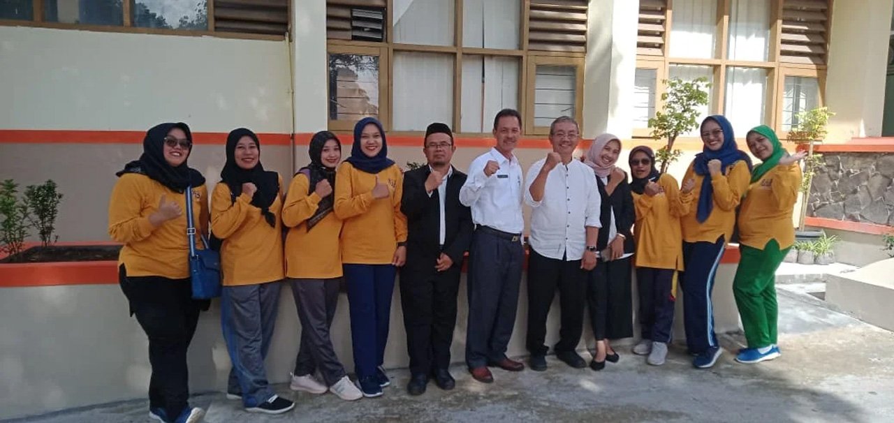 Srikandi SMAN 1 Ciwidey  siap berpartisipasi dan berjuang pada laga Voli Porgur Kecamatan Ciwidey.